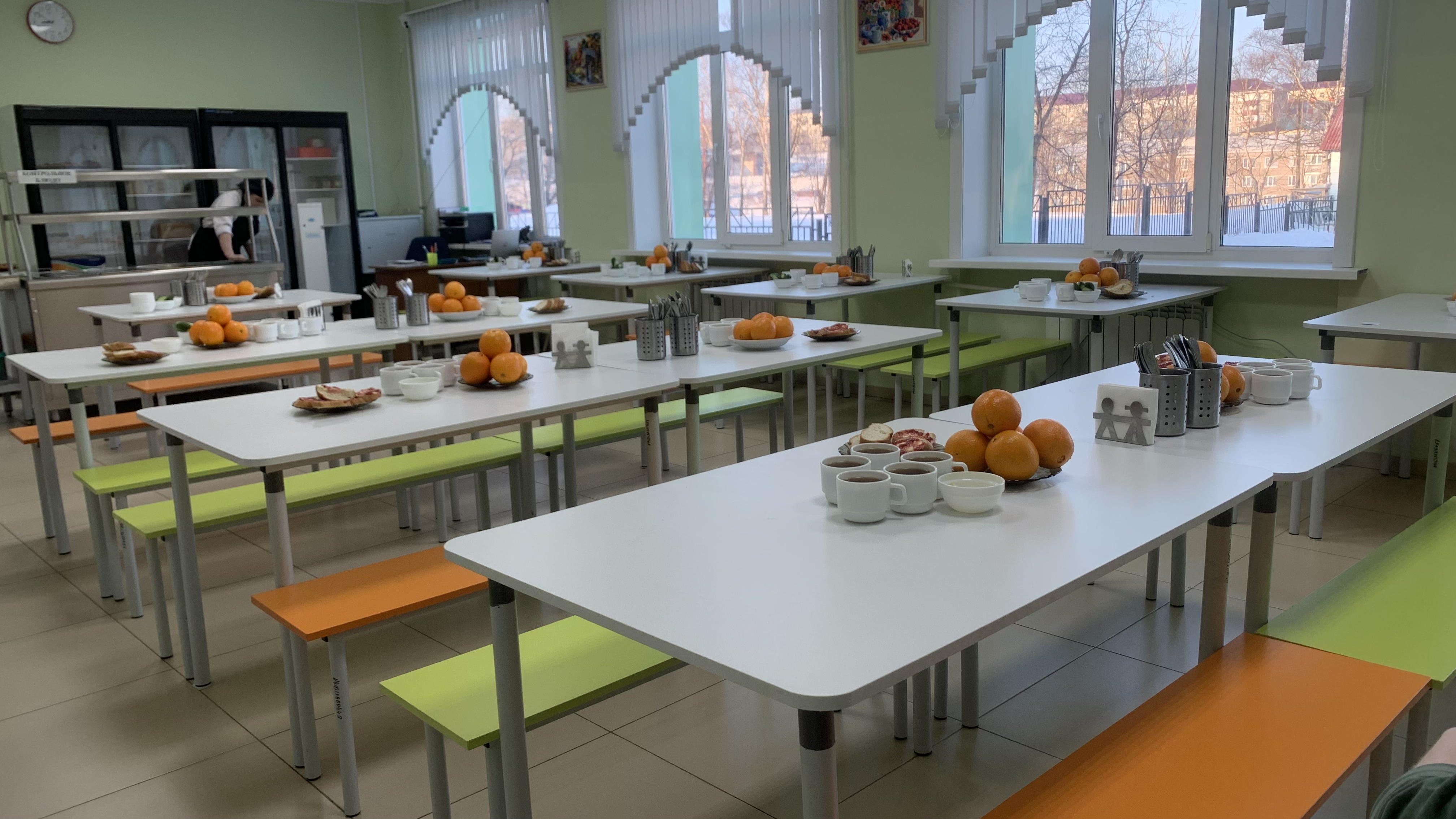 Школьная столовая